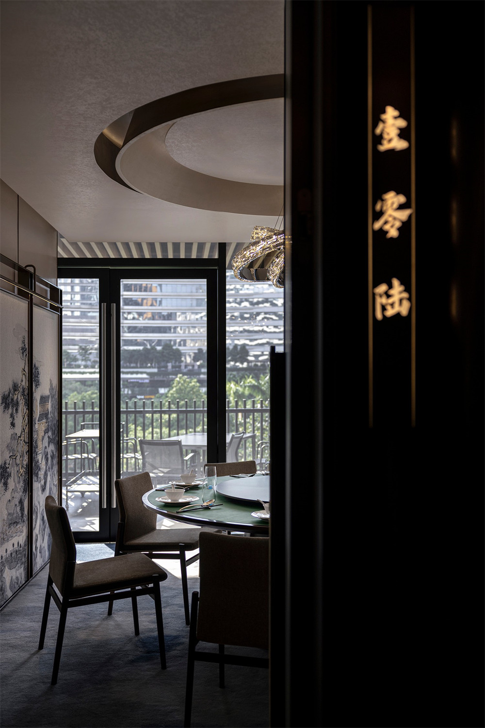 中西合璧南海漁村高端海鮮餐廳裝修設計案例(圖4)