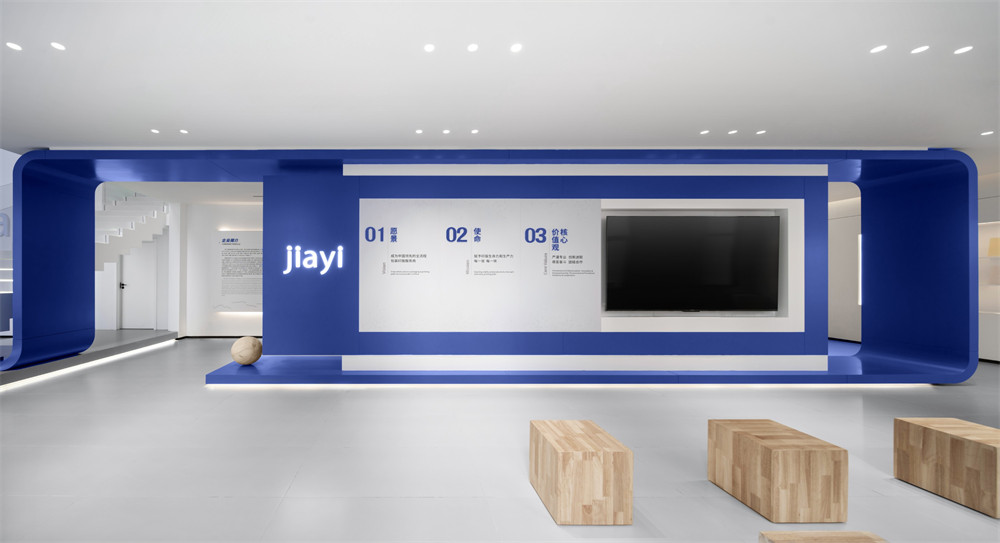 現(xiàn)代極簡風JIAYI柔版企業(yè)展廳裝修設(shè)計方案(圖3)