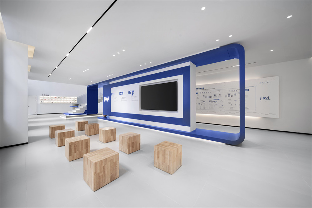 現(xiàn)代極簡風JIAYI柔版企業(yè)展廳裝修設(shè)計方案(圖6)