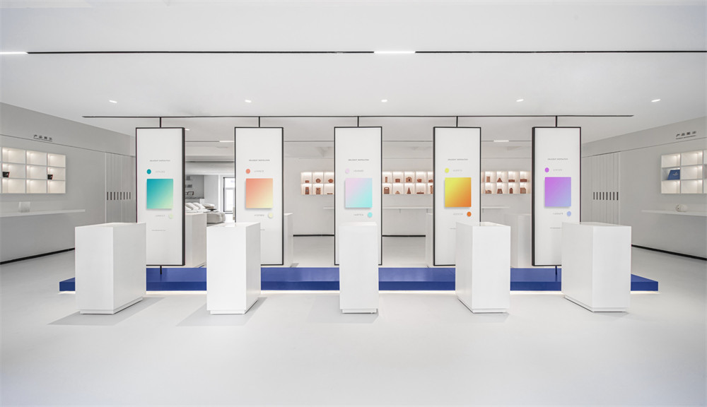 現(xiàn)代極簡風JIAYI柔版企業(yè)展廳裝修設(shè)計方案(圖7)