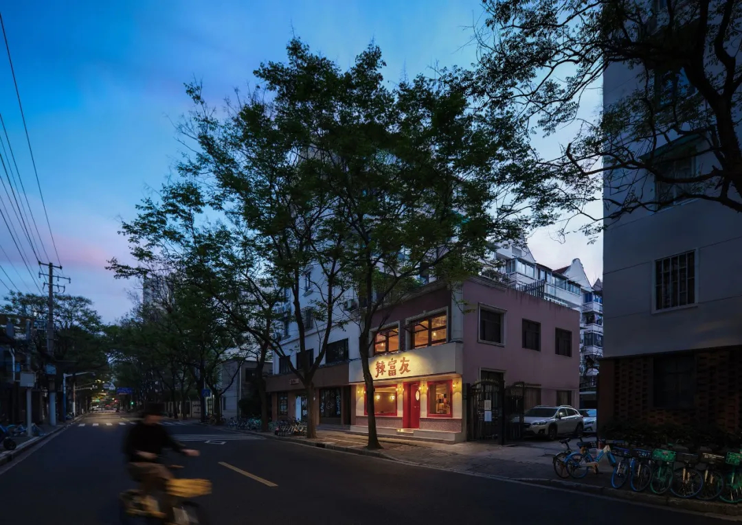 鄭州金博大推薦辣富友川菜館社區(qū)店裝修設(shè)計案例(圖2)
