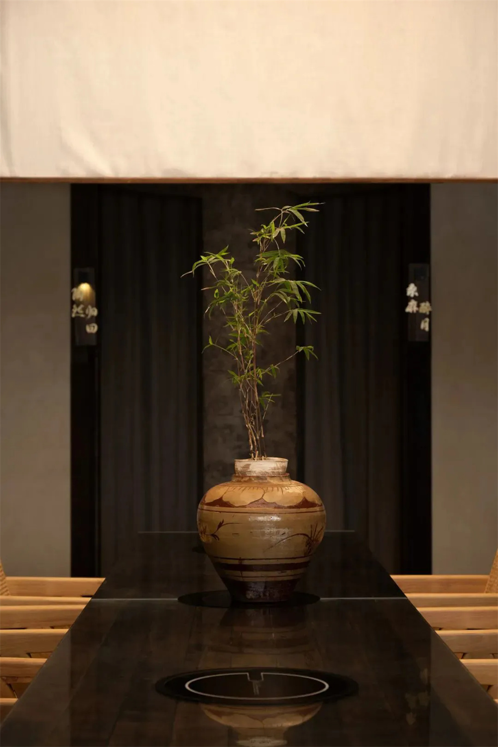 有溫度的鄉(xiāng)土風(fēng)  村上炊煙火鍋店裝修設(shè)計(圖3)